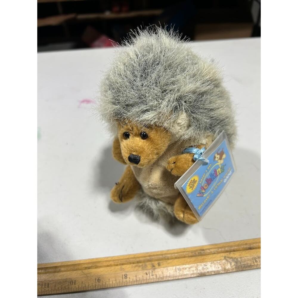 Webkinz GANZ HM130 Hedgehog (2008) Sealed Tag Unused Code
